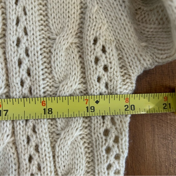 NEW Cabled Cardigan Sweater NEW - Picture 8 of 9